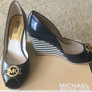 Michael Kors Navy Stripe Wedges Sz 7.5